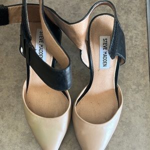 Pumps, with Velcro strap,